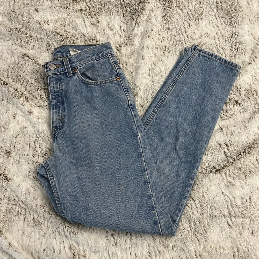 Levi's High Rise Women Jeans - Light Blue - Picture 10 of 16